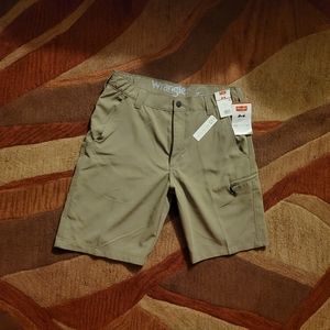 Wrangler performance relaxed fit size 32 NWT